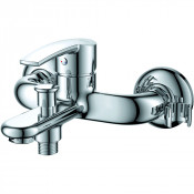 Смеситель для ванны с душем D&K Rhein.Valerius DA1363201 короткий излив