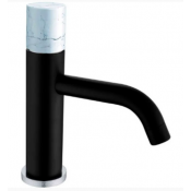 Смеситель для раковины Boheme Stick 121-B-MR белый/черный