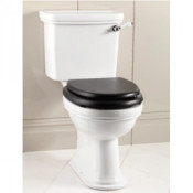 Унитаз со смывным механизмом и фурнитурой - хром